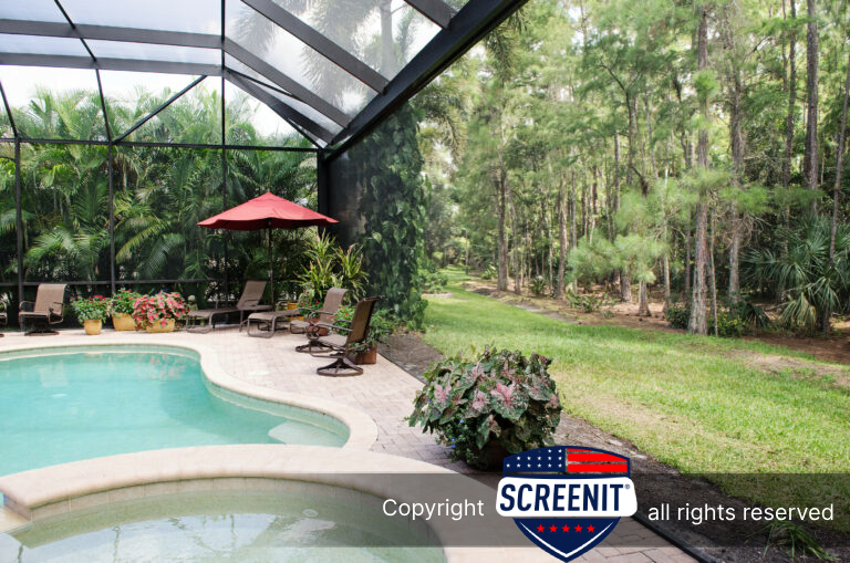 ScreenIT- Perfect Poolside Sanctuary